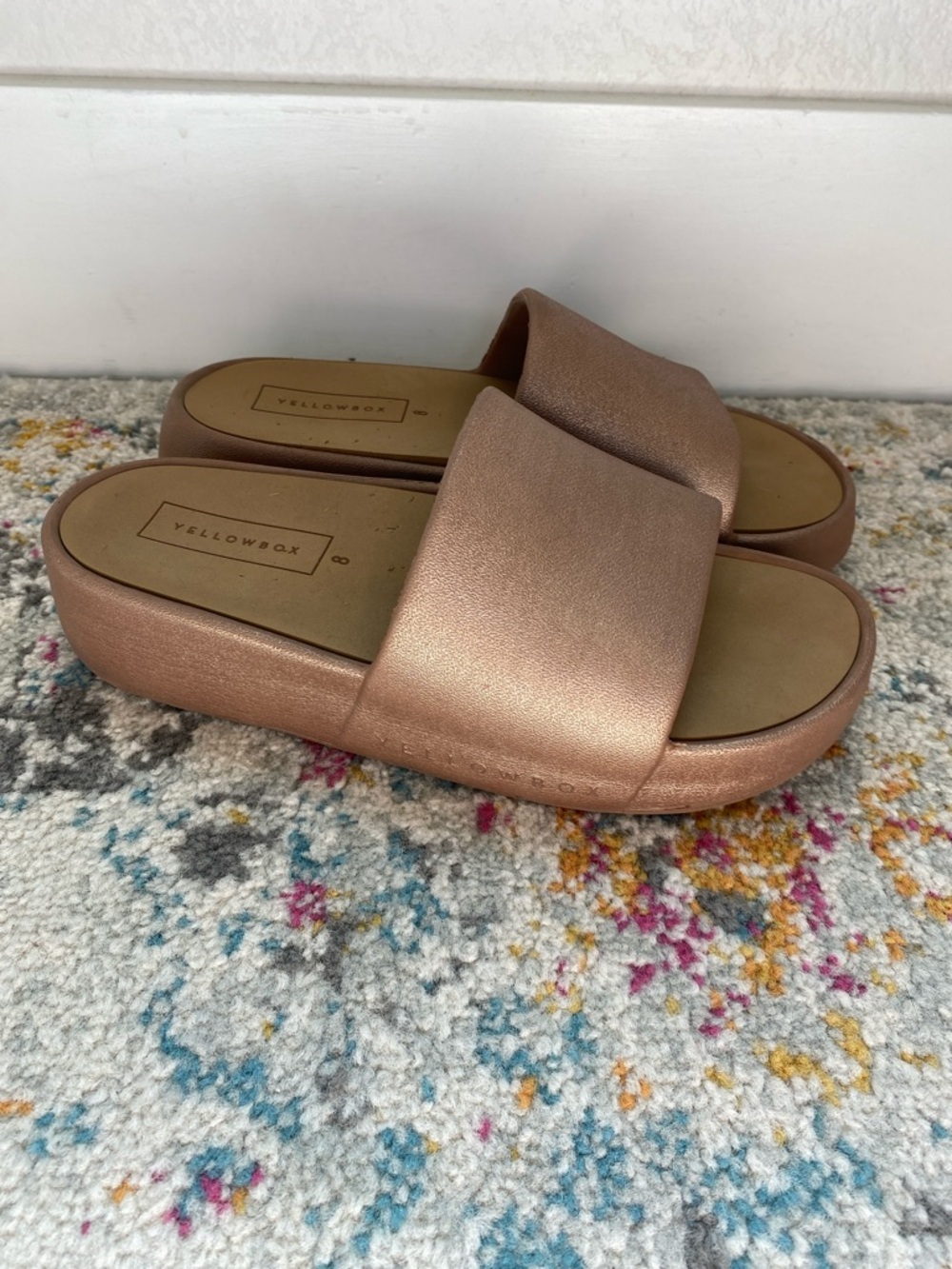 Yellow box | Torrey slides in blush shimmer